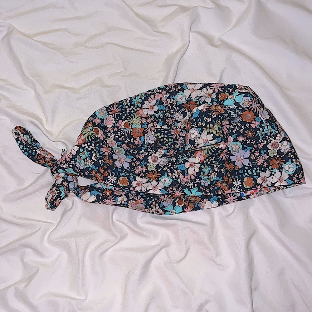 Floral scrub cap
